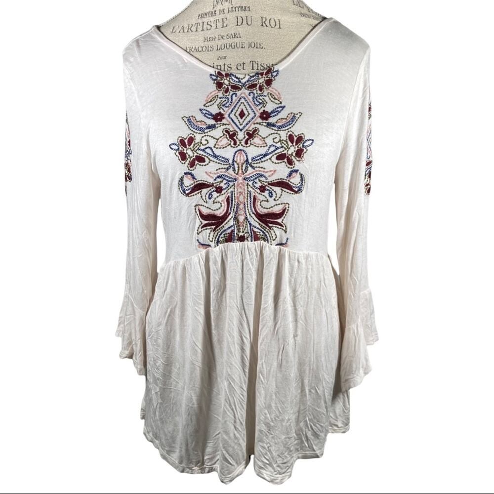 Susina Embroidered Floral White Boho Long Sleeve Blouse Size Large Peasant Top